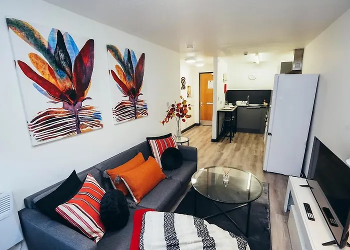 1Br City Centre Apt, Self Check In, Wifi, By Derbnb